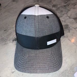 Men’s Travis Mathew hat